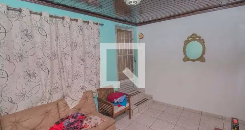 Casa com 3 quartos à venda na Rua Fernando Torquato, --, Sapopemba, São Paulo