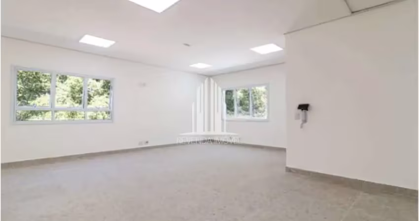 Sala comercial para locação em interlagos, são paulo-sp: 1 sala, 1 banheiro, 2 vagas de garagem, 34m² de área.