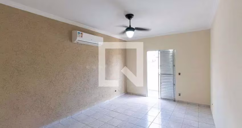 Casa com 3 quartos à venda na Rua Breno Acioli, --, Ponte Rasa, São Paulo