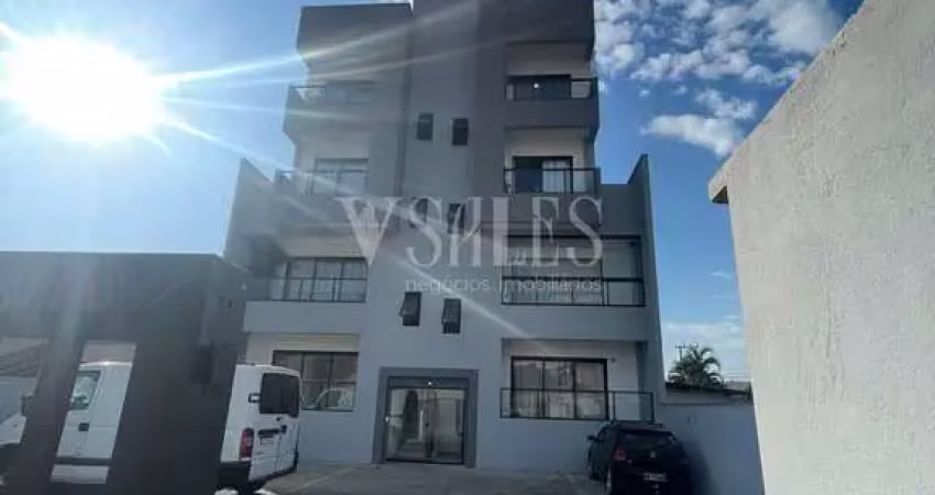 Apartamento bem localizado, pronto para receber seu estilo.