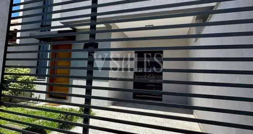 Oportunidade no santa regina: sobrado com 2 quartos, churrasqueira e garagem!