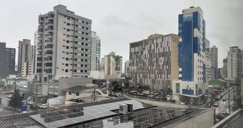 Sala comercial para alugar na Rua João Bauer, Centro, Itajaí
