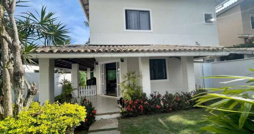 Casa em condomínio fechado com 3 quartos à venda na Rua Francisco das Mercês, Buraquinho, Lauro de Freitas