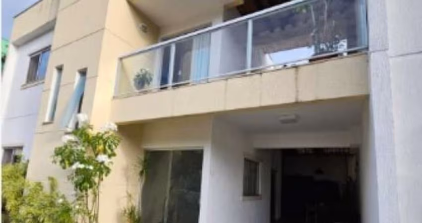 Casa em condomínio fechado com 4 quartos à venda na Rua Ministro Antônio Carlos Magalhães, Buraquinho, Lauro de Freitas