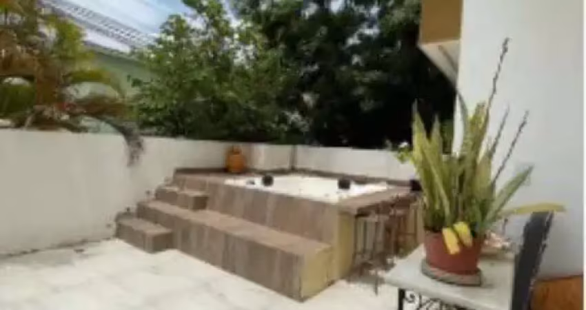 Casa em condomínio fechado com 6 quartos para alugar na RUA PRISCILA B DUTRA, Buraquinho, Buraquinho, Lauro de Freitas