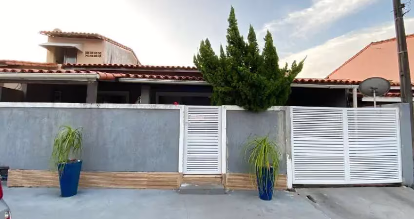 Casa em condomínio fechado com 3 quartos à venda na RODOVIA BA-099 - ESTRADA DO CÔCO KM 8,5, Condomínio Vivendas do Joanes, Catu de Abrantes, Camaçari