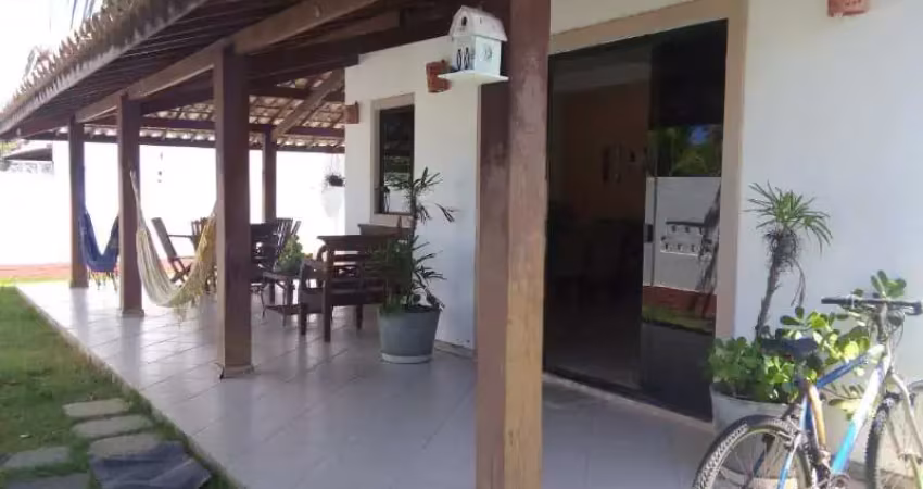 Casa em condomínio fechado com 4 quartos à venda na Rua Priscila B Dutra, Buraquinho, Lauro de Freitas
