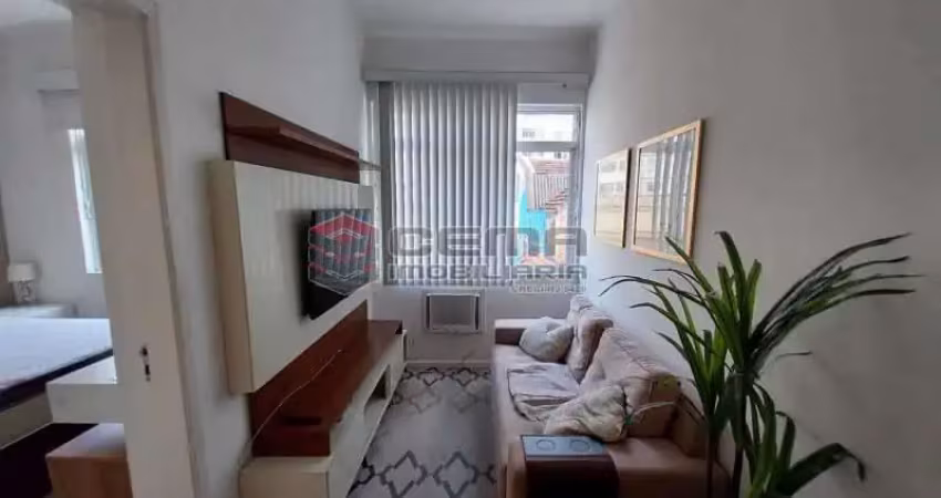 Apartamento com 1 quarto para alugar na Rua Buarque de Macedo, Flamengo, Rio de Janeiro