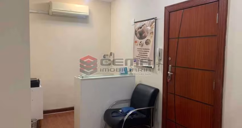 Sala comercial à venda na Rua Álvaro Alvim, Centro, Rio de Janeiro