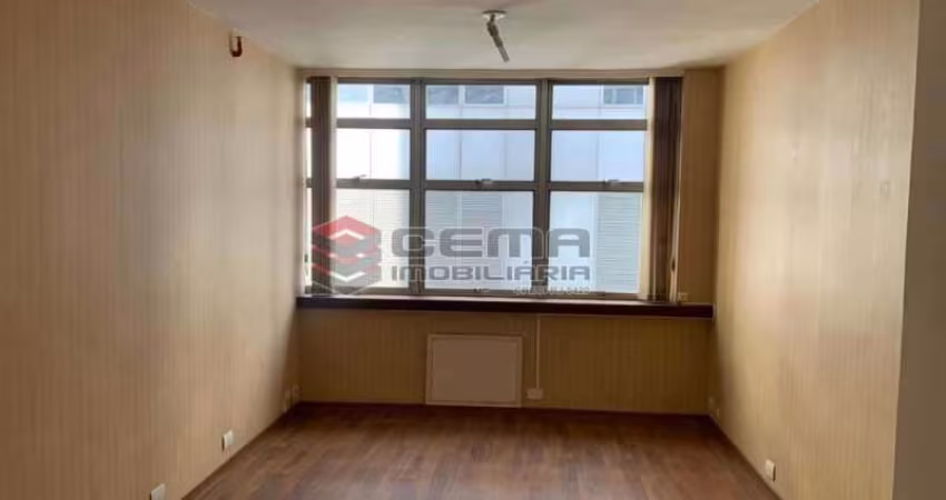 Sala comercial à venda na Rua Uruguaiana, Centro, Rio de Janeiro