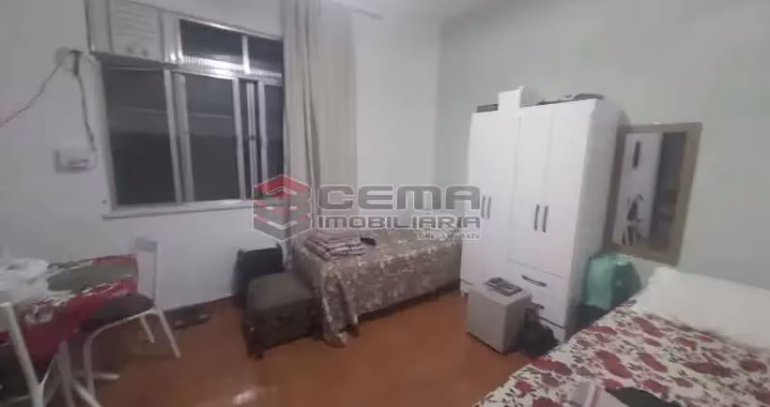 Kitnet / Stúdio à venda na Rua Ferreira Viana, Flamengo, Rio de Janeiro