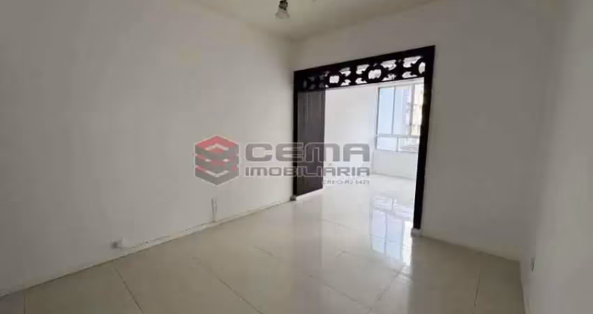 Apartamento com 2 quartos à venda na Rua Figueiredo Magalhães, Copacabana, Rio de Janeiro