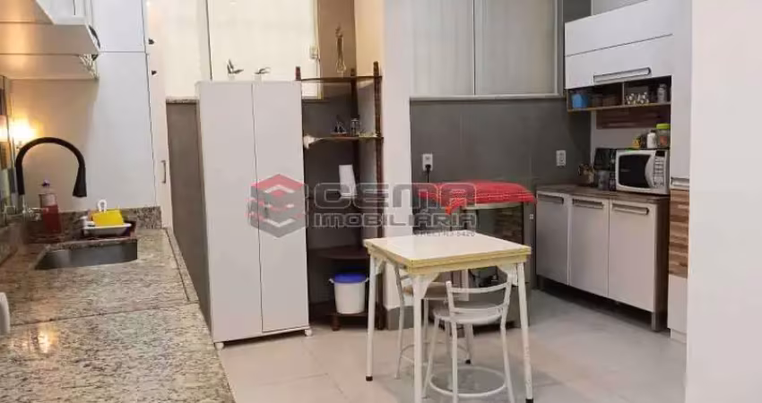 Apartamento com 2 quartos à venda na Rua Bento Lisboa, Catete, Rio de Janeiro