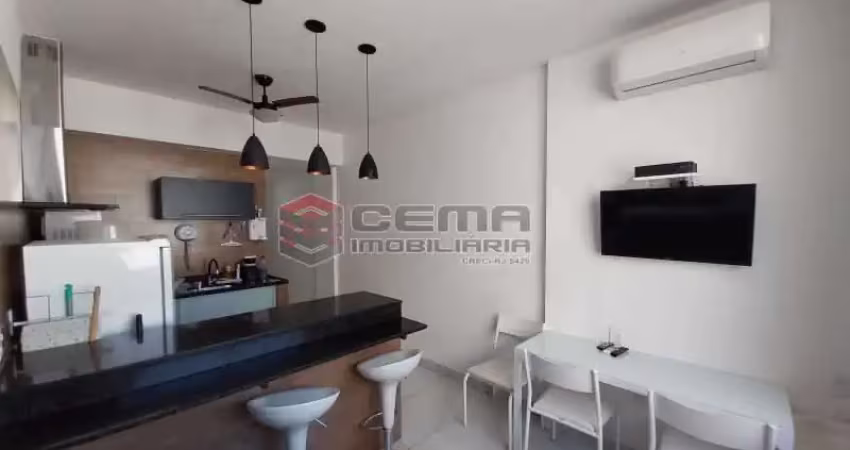 Apartamento com 1 quarto para alugar na Avenida Nossa Senhora de Copacabana, Copacabana, Rio de Janeiro