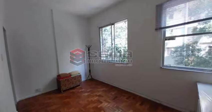 Kitnet / Stúdio para alugar na Rua Silveira Martins, Flamengo, Rio de Janeiro