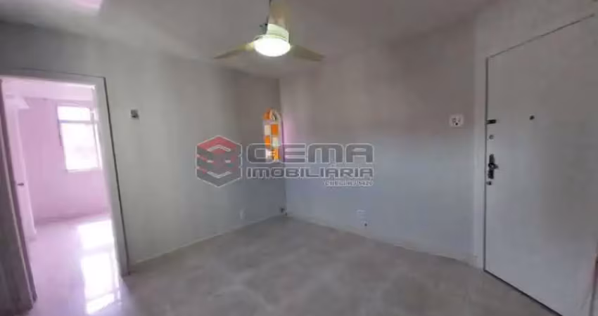 Apartamento com 1 quarto para alugar na Rua Marquês de Abrantes, Flamengo, Rio de Janeiro