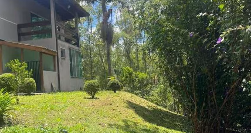 Sobrado com 4 dormitórios à venda, 350 m² por R$ 1.350.000,00 - Ipelândia - Suzano/SP
