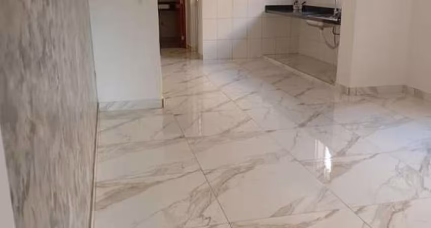 Sobrado com 3 dormitórios à venda, 188 m² por R$ 850.000 - Vila Homero Thon - Santo André/SP