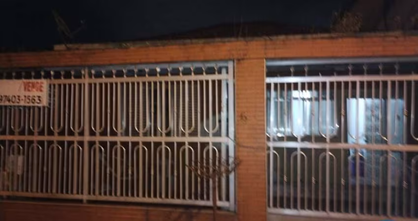 Casa para Venda em Santos, Castelo, 3 dormitórios, 1 banheiro, 1 vaga