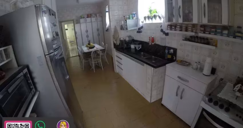 Casa Sobreposta para Venda em Santos, Boqueirão, 4 dormitórios, 1 suíte, 4 banheiros, 6 vagas