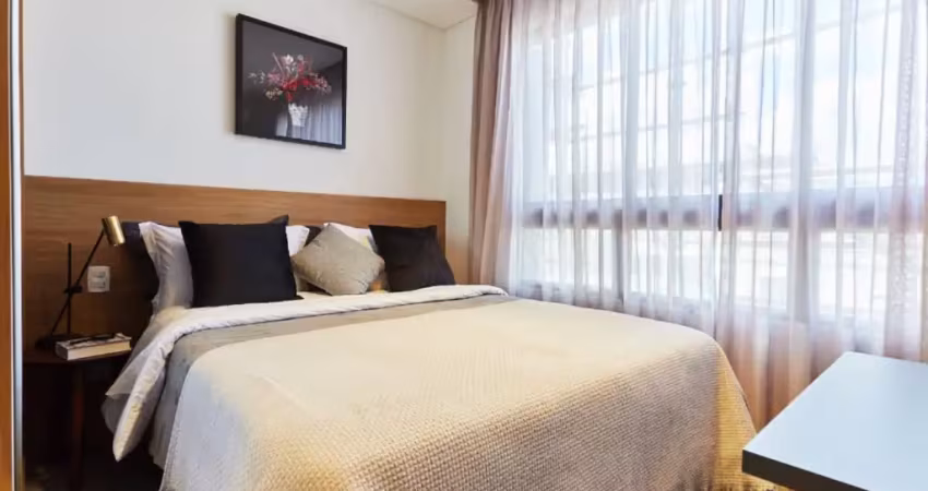 Studio mobiliado e decorado com ar-condicionado  no centro, próximo ao shopping estação