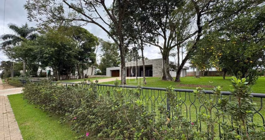 Casa Térrea de alto padrão à venda no Condomínio Chácara Natureza em Foz do Iguaçu.