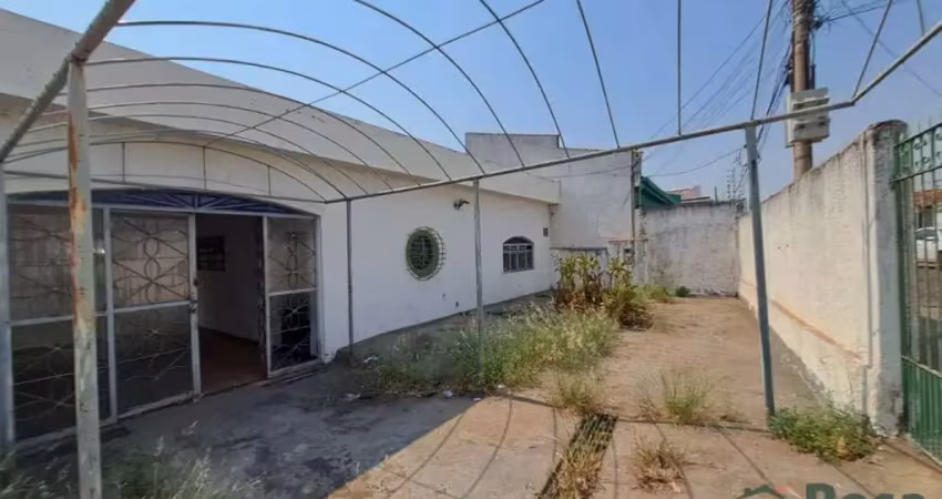 Casa Térrea no Bairro Quilombo – Perfeita para Residencial ou Comercial – Preço de Oportunidade! - CA6767