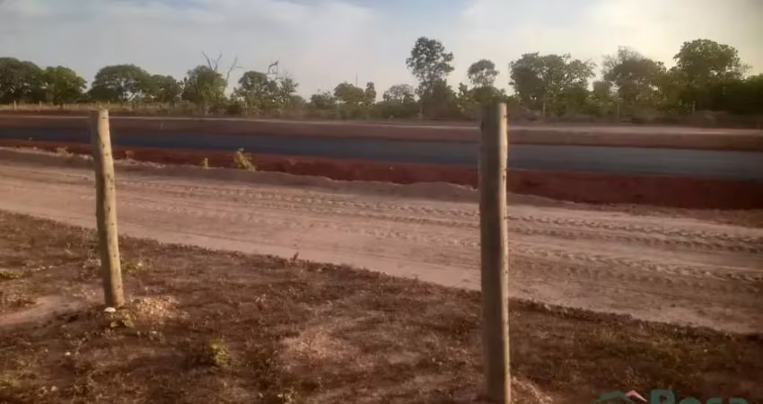 Chácara a 12km de cuiaba, após o bandeira, asfalto na porteira. - ch5825