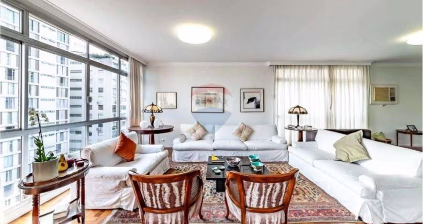 Vende Rua Pernambuco 108, Alto Padrão, 253m², 4 dorm, salas amplas, coz. planejada, 2 vagas, R$2.750.000