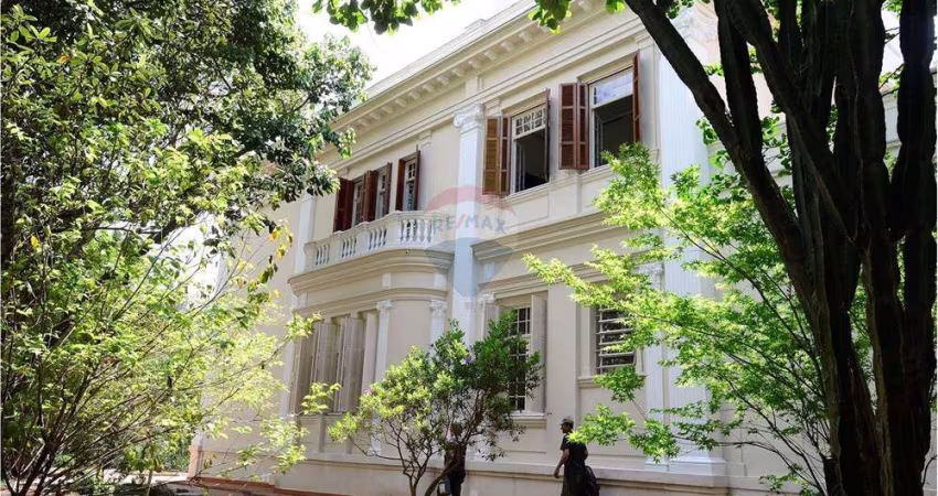 Palacete tombado na Rua Piaui para locação - R$90.000 - 800m2  construído