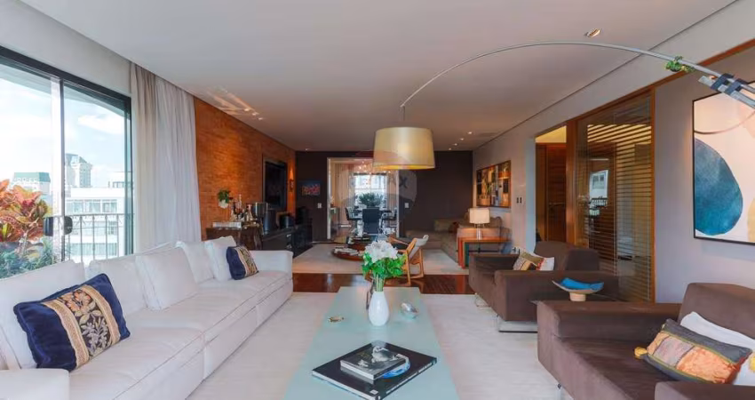 Apartamento tipo para venda com 2 quartos, sendo 2 suítes, 280m²