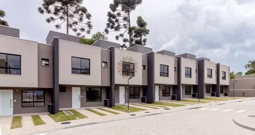 Casa com 3 quartos à venda na Rua Theodoro Makiolka, 2875, Santa Cândida, Curitiba