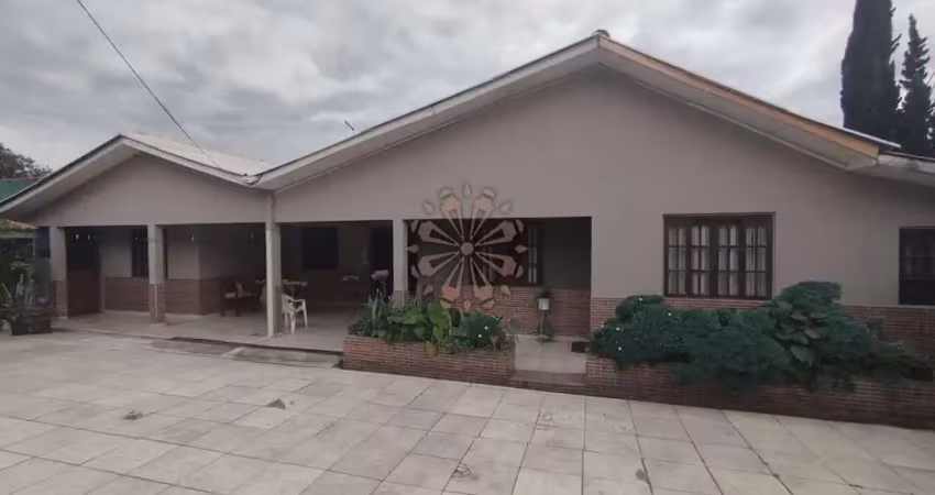 Casa com 4 quartos à venda na Rua Hermenegildo Luca, 89, Butiatuvinha, Curitiba