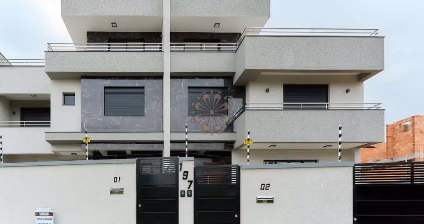 Casa com 3 quartos para alugar na Rua Serafim Lucca, Santa Felicidade, Curitiba
