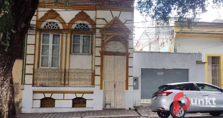 Aluga-se casa comercial no centro de manaus, de 3 dormitórios com 300m² por r$ 5.000/mês.