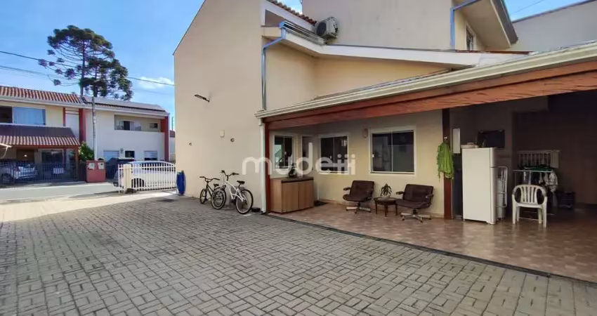 Casa com 3 quartos à venda na Rua Antônio Molleta Filho, 903, Costeira, São José dos Pinhais