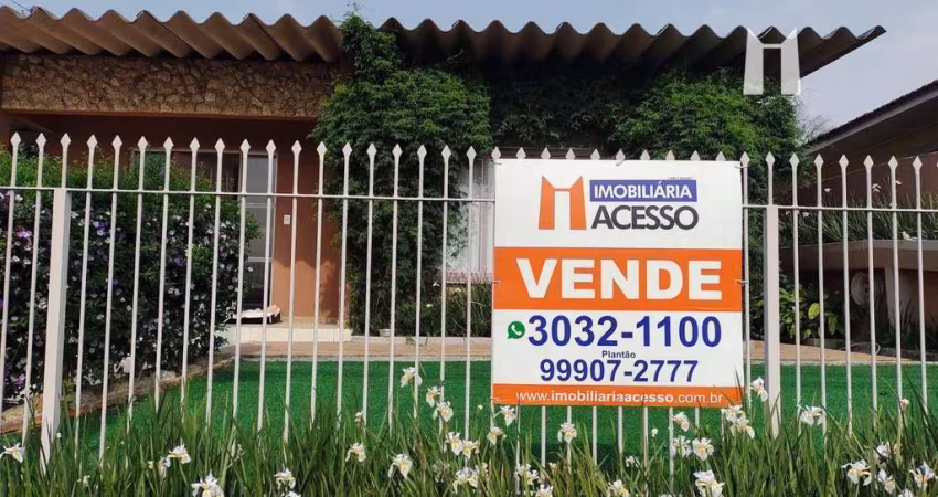 Casa com 3 dormitórios à venda, 330 m² por R$ 1.650.000,00 - Centro - Campo Largo/PR