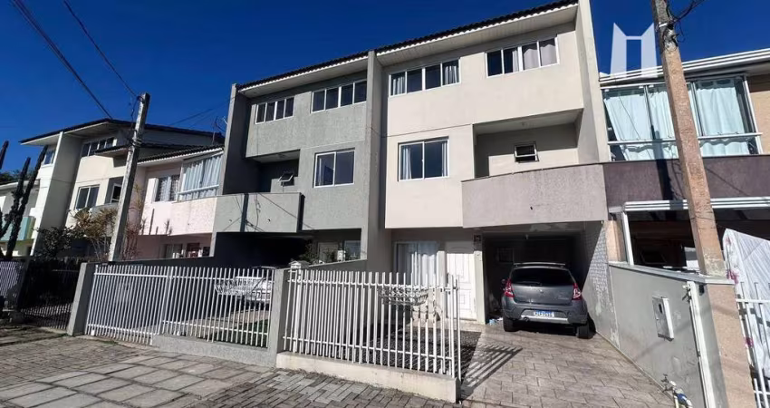 Sobrado com 4 dormitórios à venda, 150 m² por R$ 585.000,00 - Vila Bancária - Campo Largo/PR