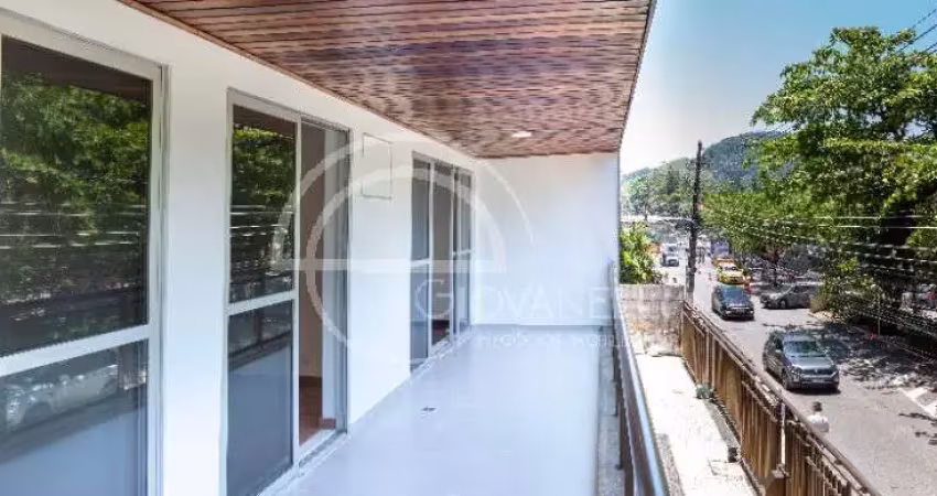 Apartamento à venda no jardim ocêanico: 3 quartos, 1 suíte, 3 banheiros, 2 vagas de garagem e 132m² de área.