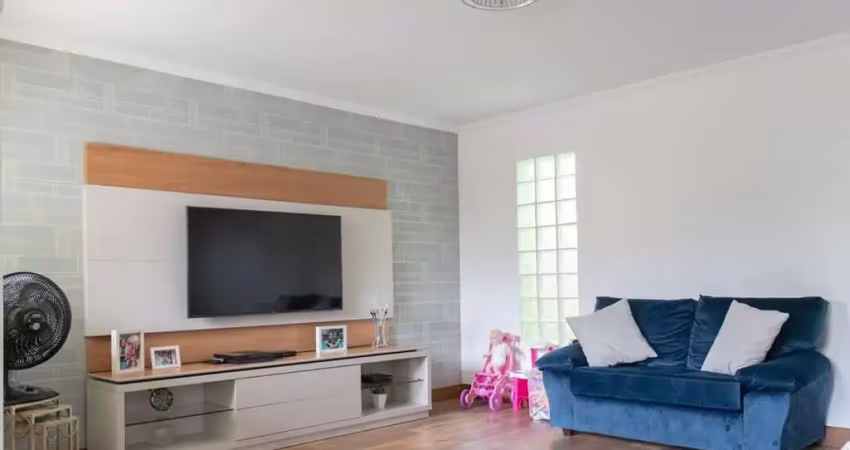 Casa com 4 dorms, 2 suites e 3 vagas no bosque da saúde