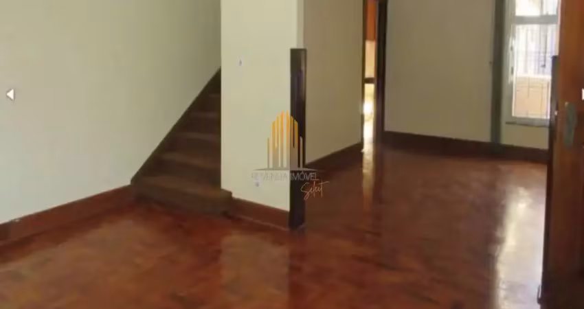 Casa assobradada em alto da lapa de 185m² com 2 quartos , 2 banheiros e 3 vagas á venda