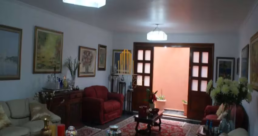 Morumbi - sobrado de 400m² com 3 dormitórios (suítes) e 5 vagas de garagem.