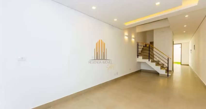 Saúde - casa de 129m² com 3 suítes, sala, 4 banheiros e 2 vagas.