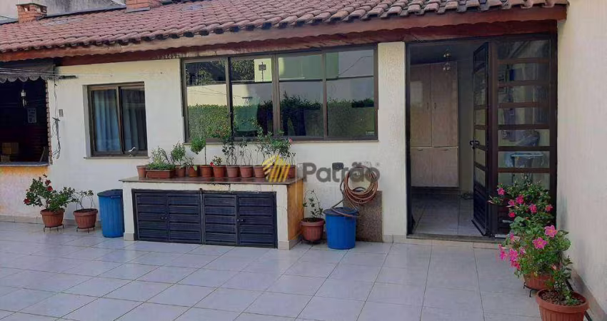 Casa em Vila Caminho do Mar