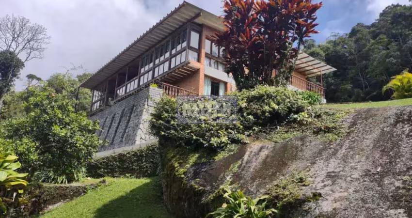 Casa com 3 quartos à venda na Alameda Poranga, Granja Guarani, Teresópolis