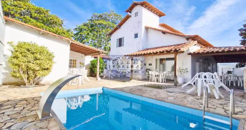 Casa com 4 quartos à venda na Rua Honduras, Jardim Náutilus, Cabo Frio