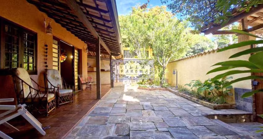 Casa com 6 quartos à venda na Rua Padre Juvenal, Paquetá, Rio de Janeiro