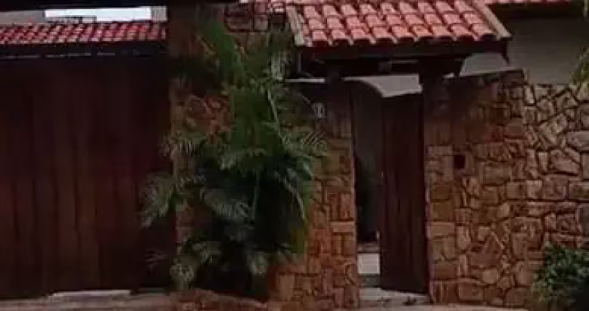 Linda casa com 4 quartos, para venda,  em região privilegiada de valinhos