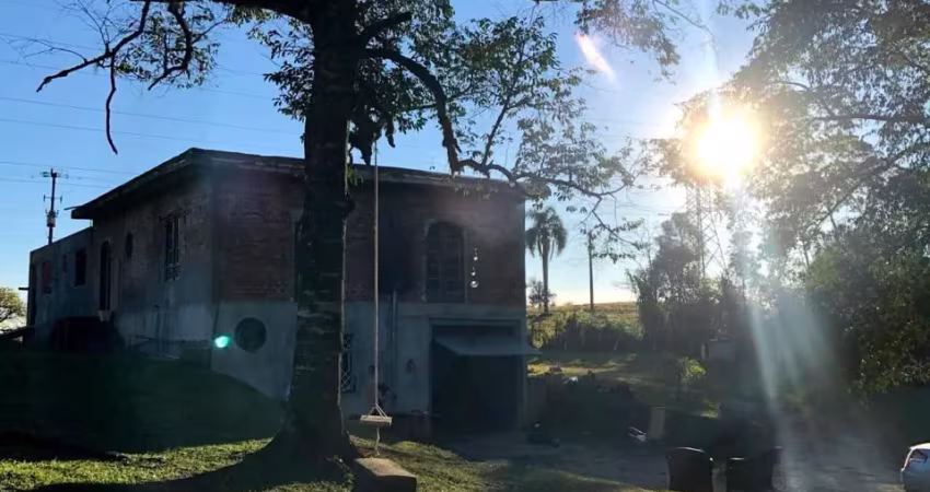 Chácara / sítio com 3 quartos à venda na Rua Maximiniano Betinardi, Roseira, Colombo