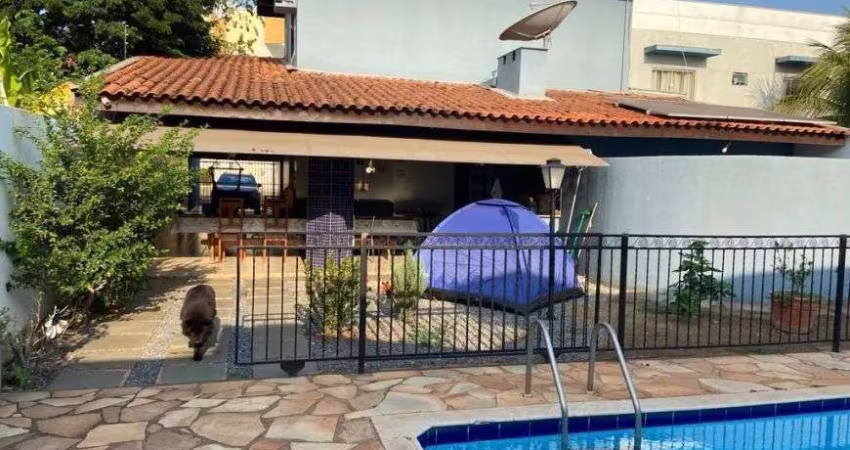 Vendo lindo sobrado com 3/4 no bairro Shagrila